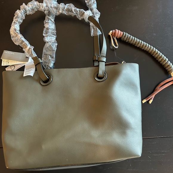 Brand new bag with insert. - Picture 2 of 2